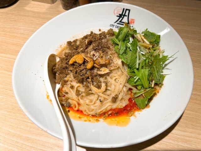 175°DENO担担麺 GINZa （ヒャクナナジュウゴド デノタンタンメン