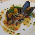 黒猫 - 鯛のポワレのアップ(2014.03)