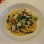 黒猫 - ヒラメ・わかめ・かぶらのペペロンチーノのアップ(2014.03)