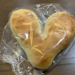 パンデュース - 牛乳ハートミルクパン140円