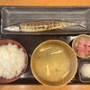 しんぱち食堂 - さんま塩焼き定食
