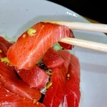 丸山鮮魚店 - 脂ののったまぐろ、美味しいよね、パクパクいけちゃいますね