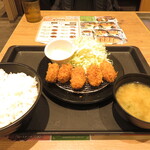 松のや - 料理写真:カキフライ(5個)定食 960円