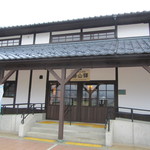 えち鉄カフェ勝山駅 - 店舗外観（駅舎）