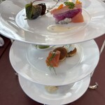 オールデイダイニングリバティー (ホテルボストンプラザ草津びわ湖) - アフタヌーンティーのような前菜