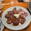 炭火焼肉・ホルモン モツの関ちゃん