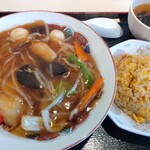 麺房 たなか屋 - 五目あんかけ焼きそば+半チャーハン