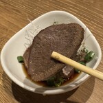 焼肉屋 斗膳 - ★やわらか牛タンの土佐ぽん酢