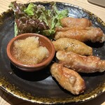 炭火焼鳥しげ - 鶏皮ギョーザ