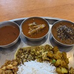 南インド料理DAL - ★マハラジャ(王様)のミールス