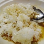 クロモリ - ご飯を頂いてソースまで頂きます。