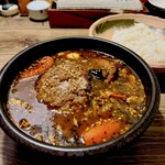 アジアンスープカリー べす - BIGハンバーグカレー