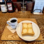 アトリエ・モリヒコ - バタートースト モーニングセット