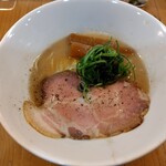 ろく月 - 豚白湯らあ麺