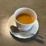 精進薬膳IPPUKU - 最初にやって来た、かぼちゃのスープ( ´∀｀)