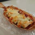 石窯パン工房 サフラン - アボカドドッグ