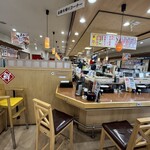 回転寿司 えりも岬 - 店内