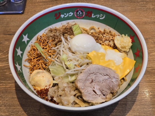 ジャンクガレッジ 狭山店 （JUNK GARAGE） - 狭山市/ラーメン | 食べログ