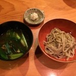 日本料理 たかむら - たかむらの自家製麺を比内地鶏・すっぽんのつけ汁と辛味大根で。