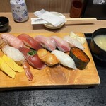 魚力寿司 - はまぐりの味噌汁も