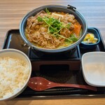 吉野家 宇部昭和町店 - とんこつ醤油牛鍋膳 899円