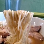 中華そば フレッシュさ凸 - 全粒粉入りのストレート中細麺。柔らかめだった。