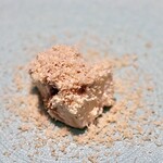 北海道焼肉 北うし - 果物の白和え フォアグラパウダー