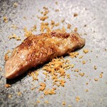 北海道焼肉 北うし - 北海道和牛タン カラスミかけ