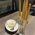 チキンプレイス ロティサリーズ - 