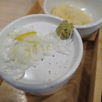 中村麺兵衛 - 2枚もり 950円 揚げ玉 無料