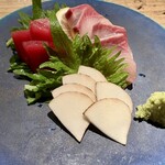 山芋の多い料理店 川崎 - お刺身3点盛り (本マグロ、ブリ、山芋)