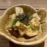 山芋の多い料理店 川崎 - 長芋とアボガドのわさびあえ