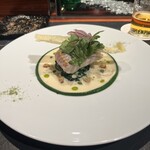 ラトリエ ドゥ ジョエル・ロブション - 春菊がより香るように火入れに工夫があり、食感と香りが素晴らしです。