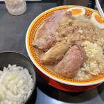 えどもんど - ラーメン250g（1,000円）＋豚券（250円）＋玉ねぎ（100円）、ニンニクコール