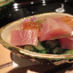 日本料理 晴山 - 鰤の下には江戸野菜のしんとり菜が。