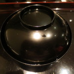日本料理 晴山 - お椀です。