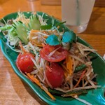 2階のタイ料理屋 コップン天満 - ソムタムイサーン