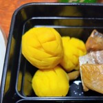 日本料理 武蔵野 - この時期にしかない　くわい（松笠くわい）