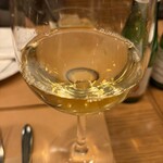イータリー 丸の内店 - 辛口白ワインは飲みやすかった！