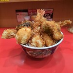 天丼と生蕎麦 天ぷら宮 - 特宮天丼を横から見るとこんなに具が盛り沢山