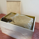 中国料理 旬輝 - 上段。フカヒレセットが6人分の3袋