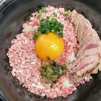馬刺しと焼き鳥 グルマン三年坂 - 