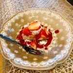 AY food＆wine cafe＆sweets - 苺のミルフィーユ