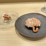 すしのいずみ - 鳥取県産の香箱蟹と雄のズワイ蟹