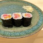 すしのいずみ - トロたく巻き