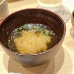すしのいずみ - 味噌汁