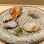 すしのいずみ - 刺身盛り合わせ ・大分県の赤貝・神経じめのヒラメ・佐島のタコ・あっけしのつぶ貝