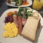 ベーカリーラウンジ 沢村 中目黒 - 