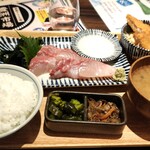肉豆冨とレモンサワー 大衆食堂 安べゑ - 豊洲鮮魚の刺身定食