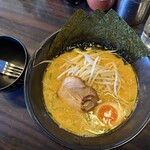 ラーメン道楽 - ラーメン(麺半)